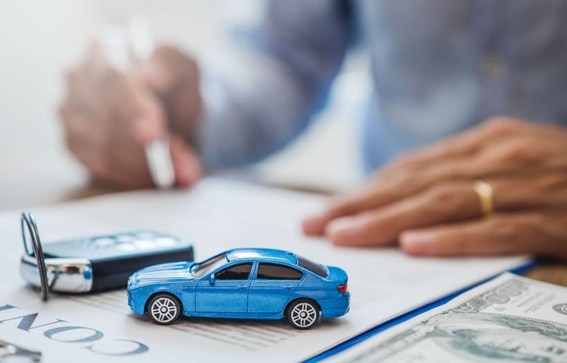 ¿Cuánto tiempo duran las pólizas de seguros de autos?