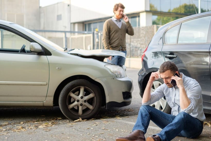 ¿Qué debo hacer si tengo un accidente automovilístico?