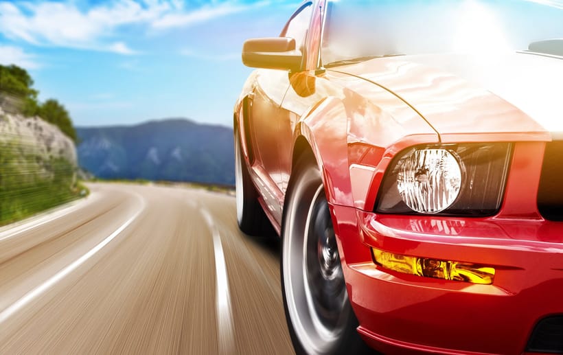 ¿Es más caro el seguro para autos rojos?
