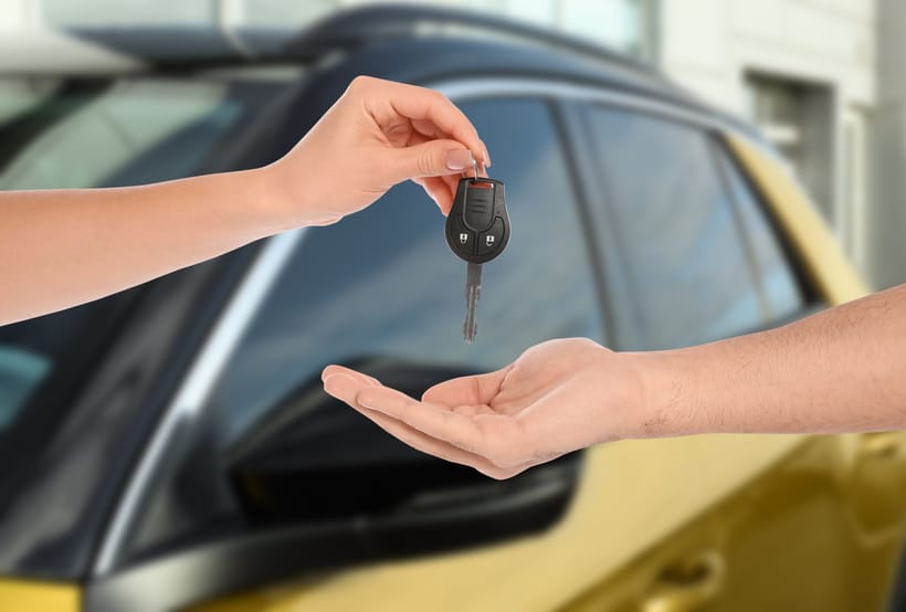 ¿Puedo vender mi carro si aún lo estoy pagando en Estados Unidos?