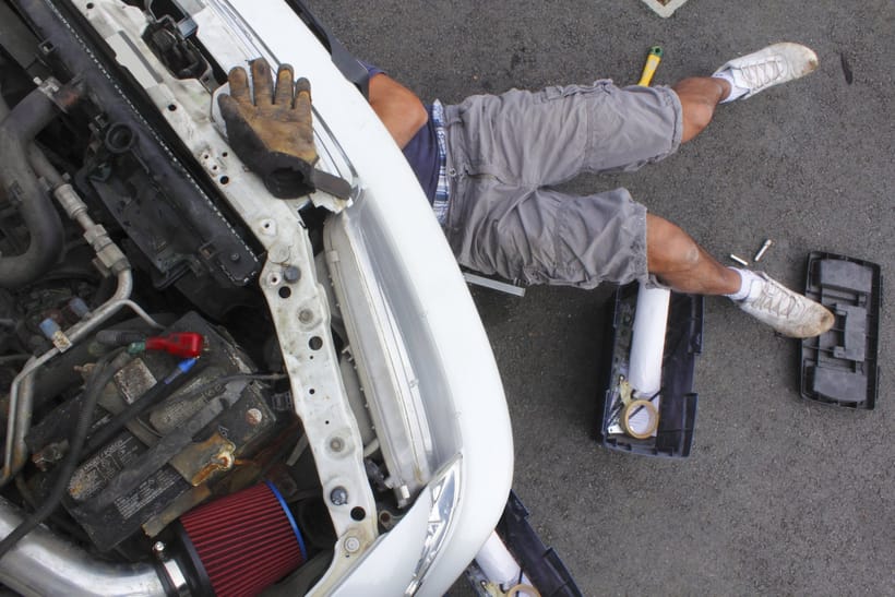 Ahorra dinero y revisa tú mismo tu auto para las vacaciones